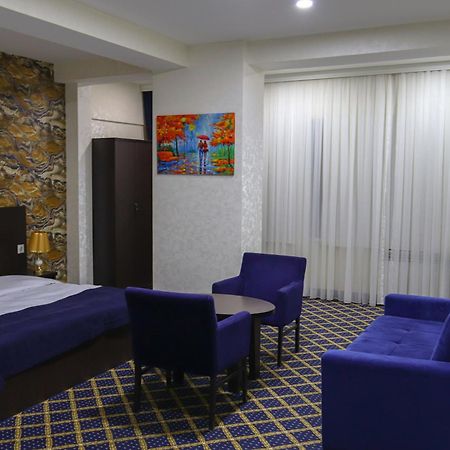Kristal Inn Hotel Baku Exteriör bild