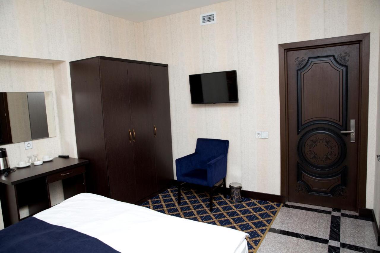 Kristal Inn Hotel Baku Exteriör bild