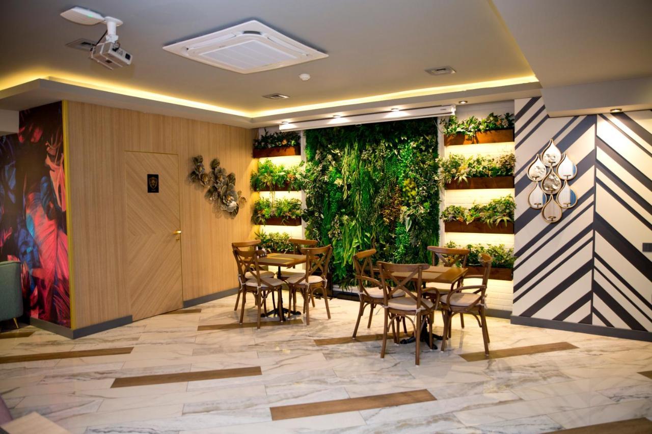 Kristal Inn Hotel Baku Exteriör bild