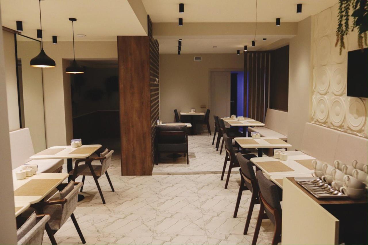 Kristal Inn Hotel Baku Exteriör bild