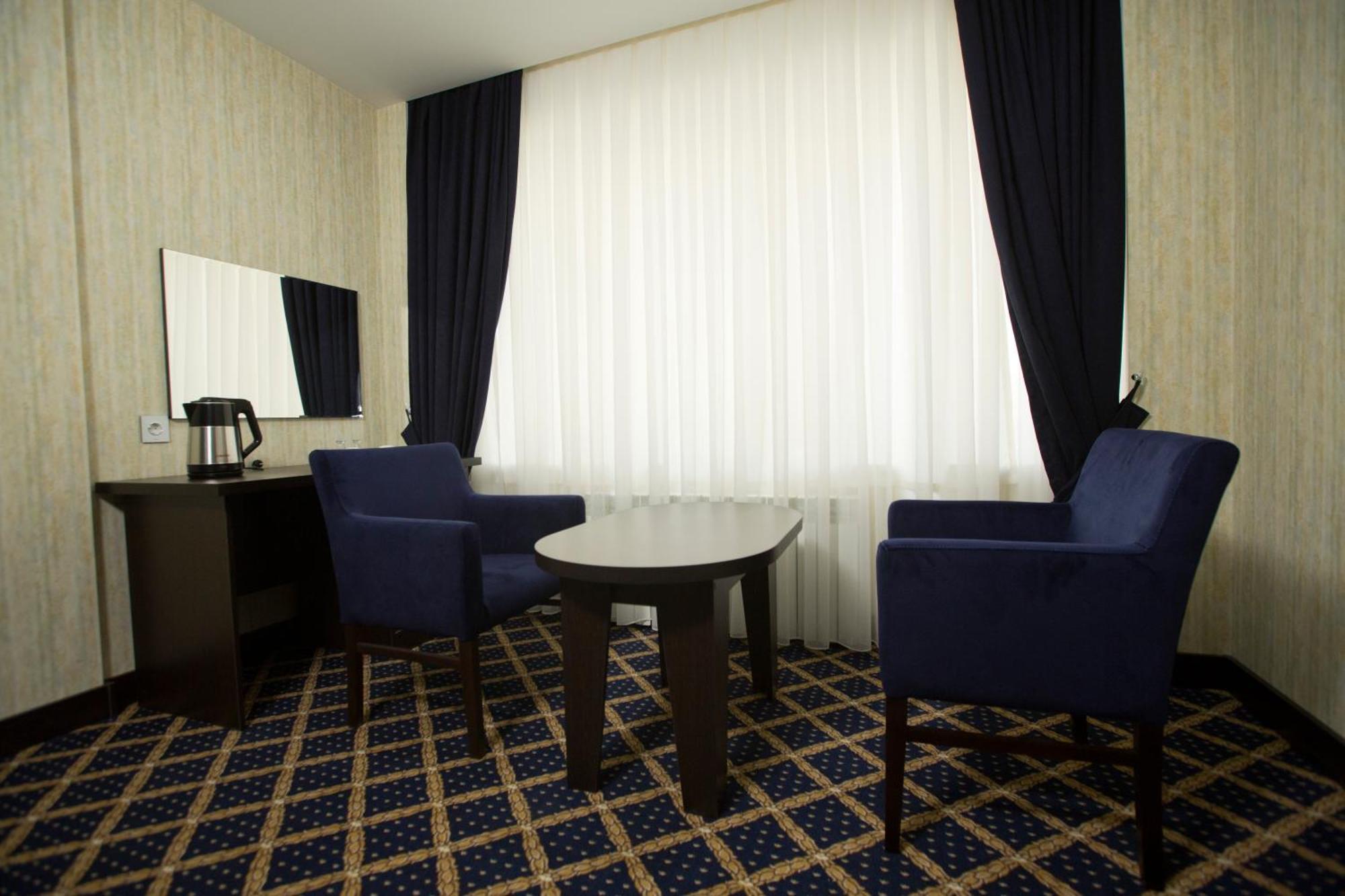 Kristal Inn Hotel Baku Exteriör bild