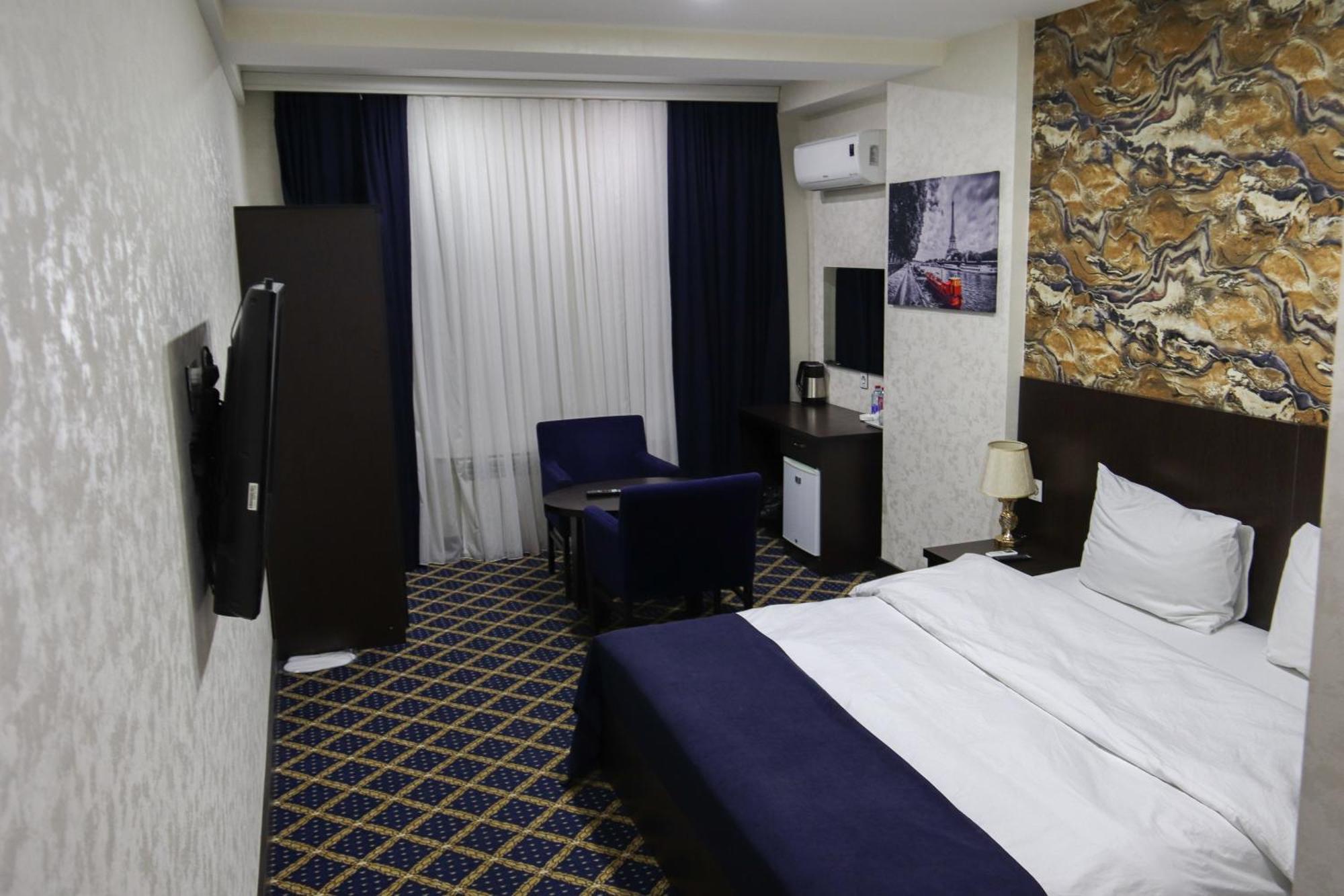 Kristal Inn Hotel Baku Exteriör bild